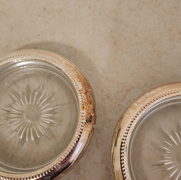 Vintage Silver Plate Glass and Silver Plated Coasters Starburst Pattern Set Of 4 - Picture 4 of 6